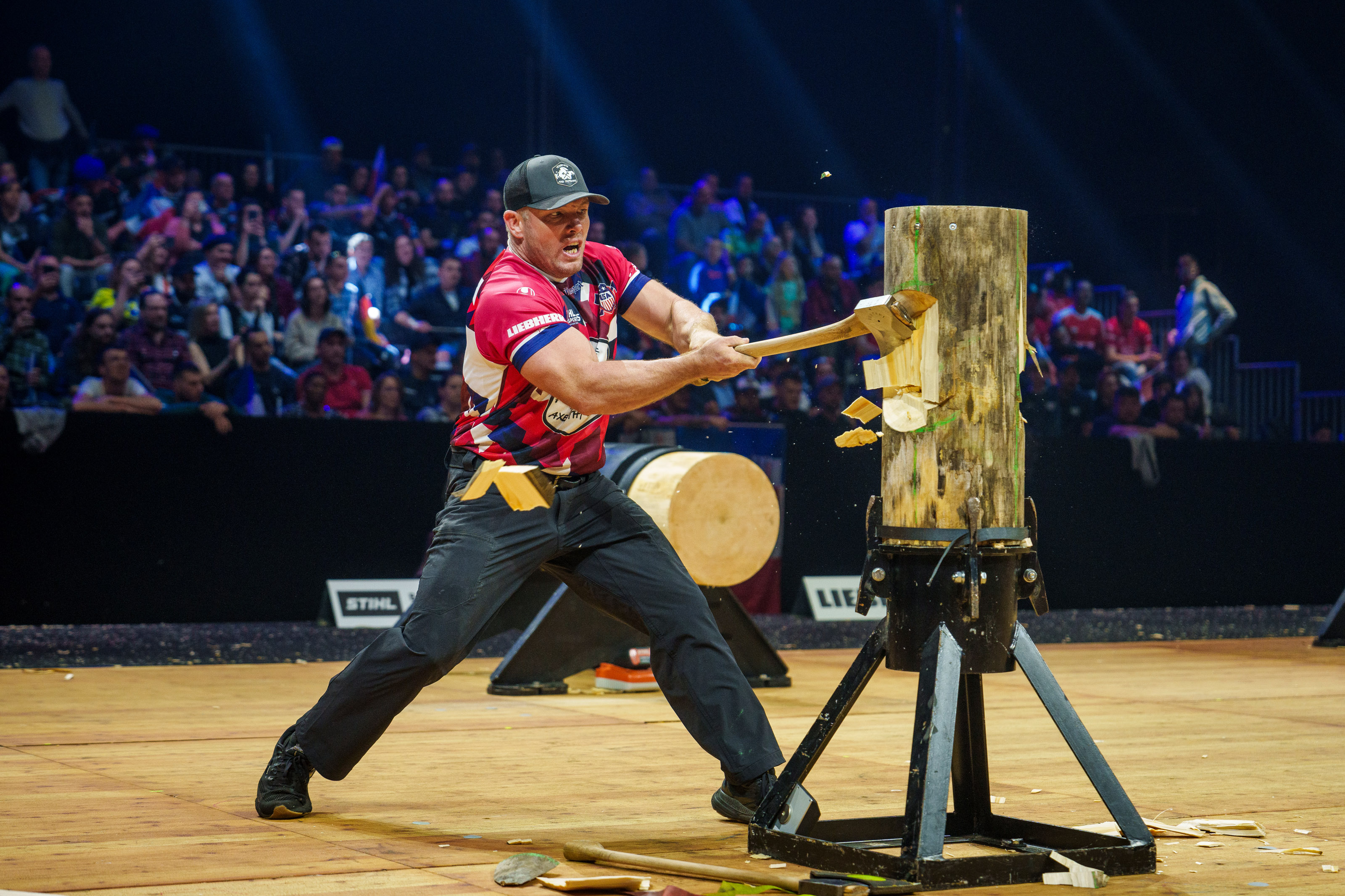 Nate Hodges am Standing Block Chop auf der WM 2024 in Toulouse.