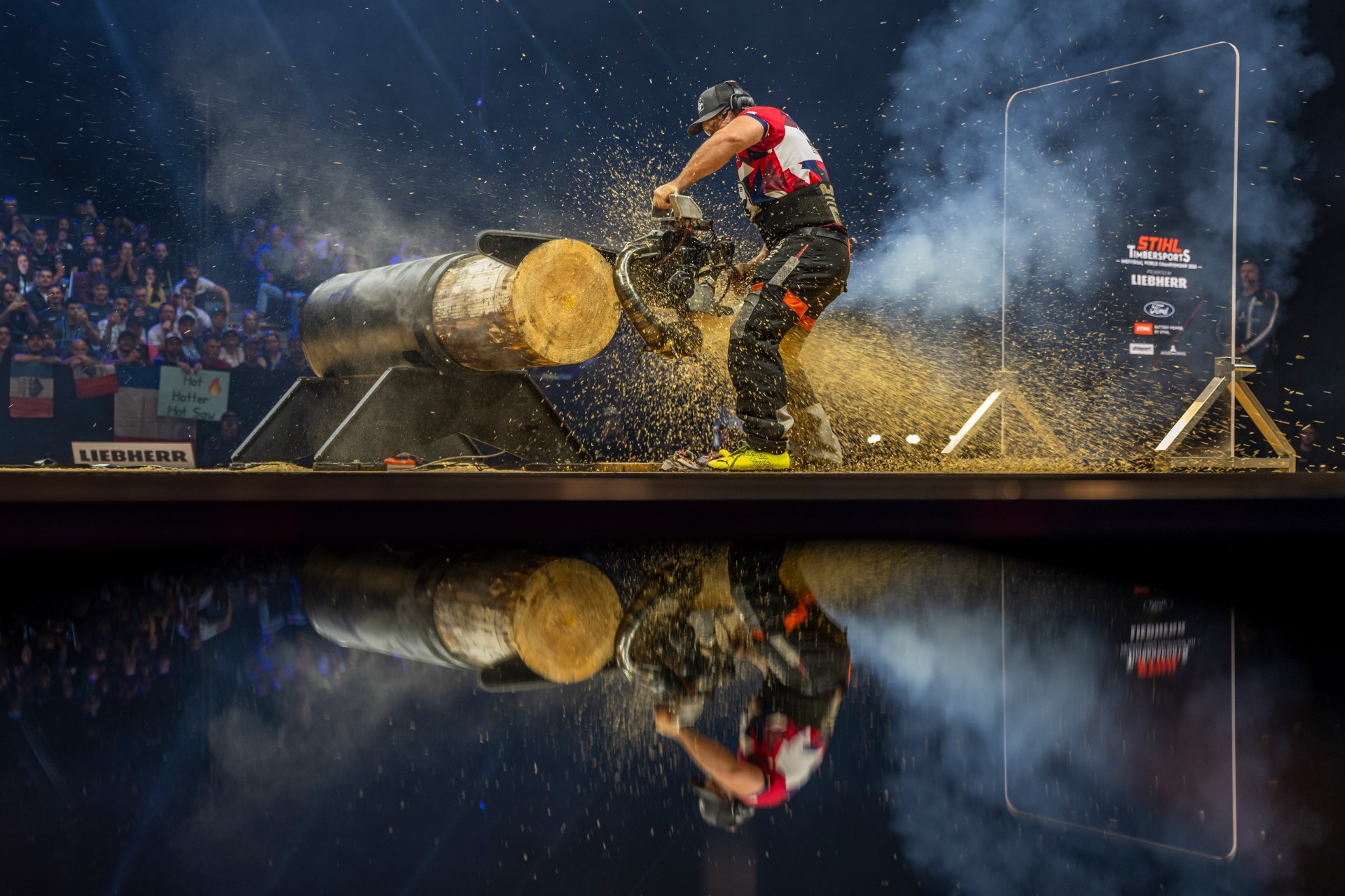 Der US Amerikaner Nate Hodges auf der Weltmeisterschaft 2024 in Toulouse an der Hot Saw.